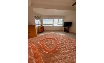 Herverkoop - Apartamento -
Torrevieja - Playa del Cura