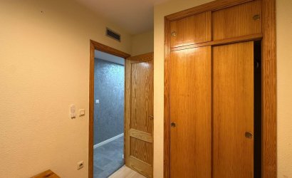 Herverkoop - Apartamento -
Torrevieja - Centro