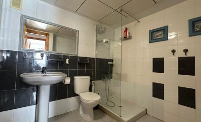 Herverkoop - Apartamento -
Torrevieja - Centro