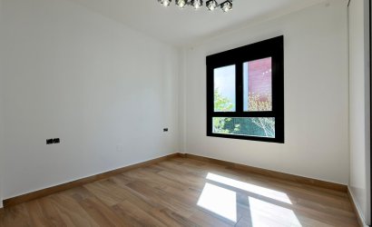 Herverkoop - Villa -
Polop - Alberca