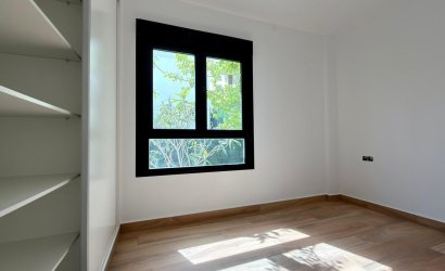 Herverkoop - Villa -
Polop - Alberca