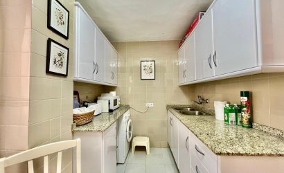Herverkoop - Apartamento -
Torrevieja - Playa del Cura
