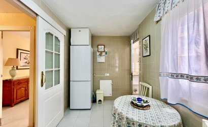Herverkoop - Apartamento -
Torrevieja - Playa del Cura