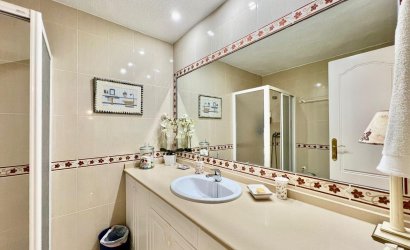 Herverkoop - Apartamento -
Torrevieja - Playa del Cura