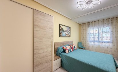 Herverkoop - Apartamento -
Torrevieja - Playa del Cura