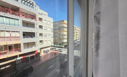 Herverkoop - Apartamento -
Torrevieja - Playa del Cura