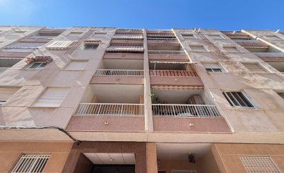 Herverkoop - Apartamento -
Torrevieja - Playa del Cura