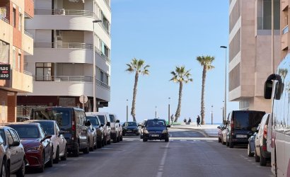 Herverkoop - Apartamento -
Torrevieja - Playa del Cura
