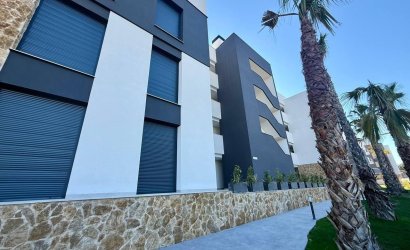 Reventa - Ático -
Orihuela Costa - PAU 8