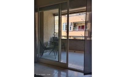 Herverkoop - Apartamento -
Torrevieja - Centro