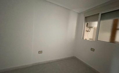 Herverkoop - Apartamento -
Torrevieja - Centro