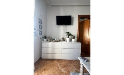 Herverkoop - Apartamento -
Torrevieja - Centro