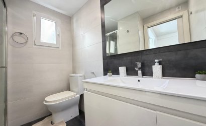 Revente - Apartamento -
Torrevieja - Centro