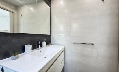 Revente - Apartamento -
Torrevieja - Centro