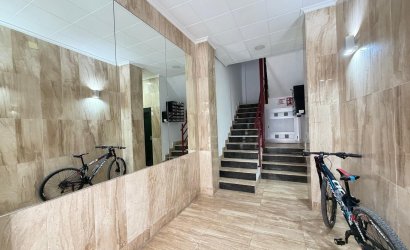 Revente - Apartamento -
Torrevieja - Centro