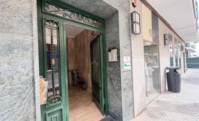 Revente - Apartamento -
Torrevieja - Centro