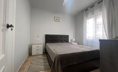 Revente - Apartamento -
Torrevieja - Centro