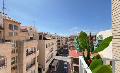 Herverkoop - Penthouse -
Torrevieja - Playa del Cura