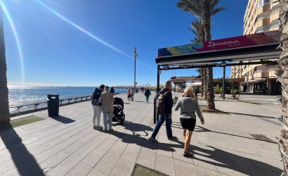 Herverkoop - Apartamento -
Torrevieja - Centro