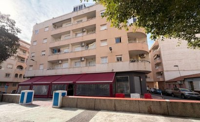 Herverkoop - Apartamento -
Torrevieja - Centro