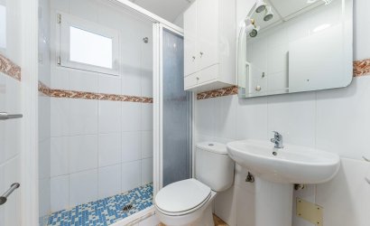 Herverkoop - Apartamento -
Torrevieja - Centro