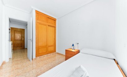 Herverkoop - Apartamento -
Torrevieja - Centro