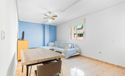 Herverkoop - Apartamento -
Torrevieja - Centro
