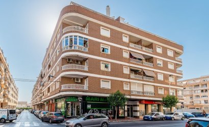Herverkoop - Apartamento -
Torrevieja - Centro