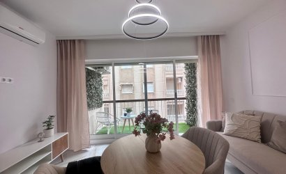 Revente - Apartamento -
Torrevieja - Playa del Cura