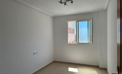 Herverkoop - Apartamento -
Torrevieja - Centro
