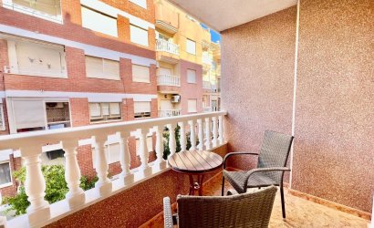 Herverkoop - Apartamento -
Torrevieja - Playa del Cura
