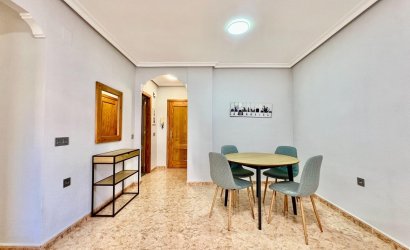 Herverkoop - Apartamento -
Torrevieja - Playa del Cura
