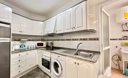 Herverkoop - Apartamento -
Torrevieja - Playa del Cura