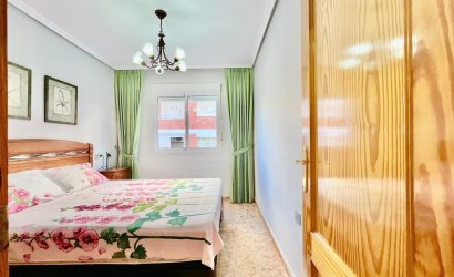 Herverkoop - Apartamento -
Torrevieja - Playa del Cura