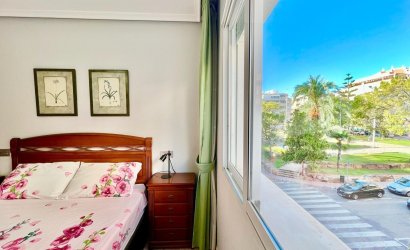 Herverkoop - Apartamento -
Torrevieja - Playa del Cura