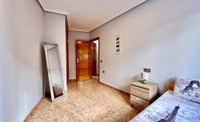 Herverkoop - Apartamento -
Torrevieja - Playa del Cura