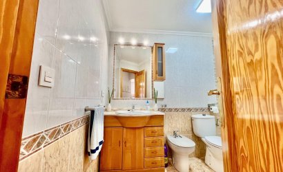 Herverkoop - Apartamento -
Torrevieja - Playa del Cura