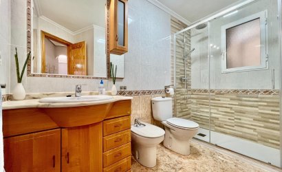 Herverkoop - Apartamento -
Torrevieja - Playa del Cura