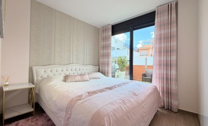 Revente - Villa -
Torrevieja - Aguas Nuevas