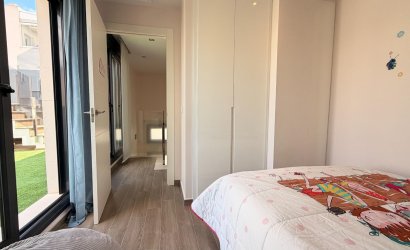 Revente - Villa -
Torrevieja - Aguas Nuevas