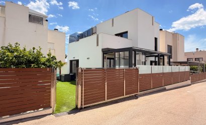 Revente - Villa -
Torrevieja - Aguas Nuevas