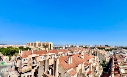 Reventa - Ático -
Torrevieja - Playa del Cura