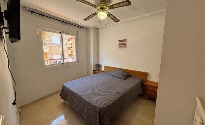 Herverkoop - Apartamento -
Torrevieja - Centro