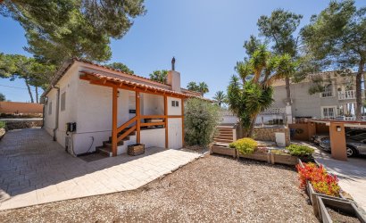 Resale - Villa -
Pilar de la Horadada - Pinar de Campoverde