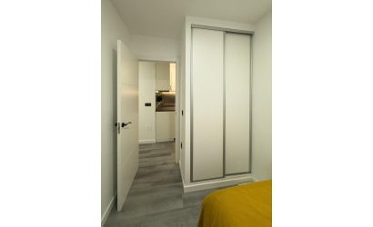 Herverkoop - Apartamento -
Torrevieja - Centro