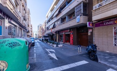 Resale - Apartment -
Torrevieja - Playa del Cura
