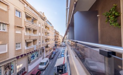 Resale - Apartment -
Torrevieja - Playa del Cura