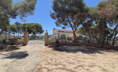 Resale - Villa -
Torrevieja - Los Balcones
