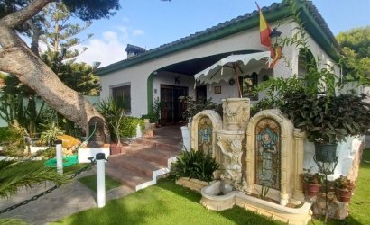 Reventa - Villa -
Orihuela Costa - Costa Blanca