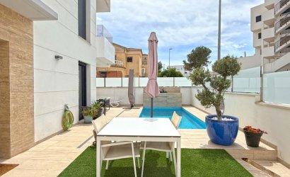 Resale - Villa -
Orihuela Costa - Costa Blanca
